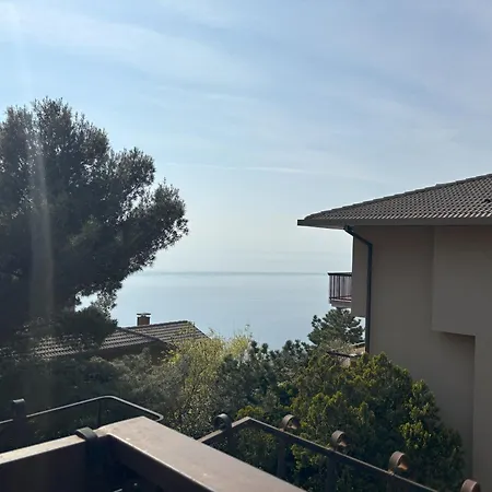 Lägenhet Affitto Turistico Via Bonomea 219-1 Trieste