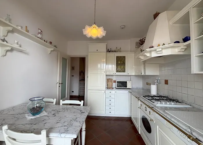 Апартаменты Affitto Turistico Via Bonomea 219-1 Триест