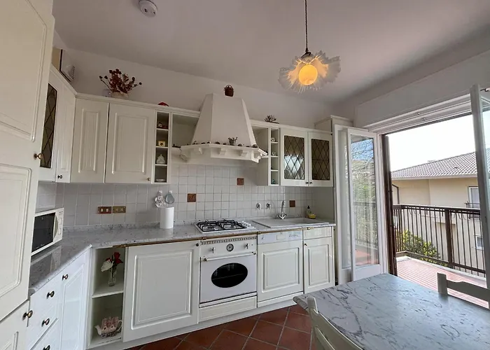 Апартаменты Affitto Turistico Via Bonomea 219-1 *